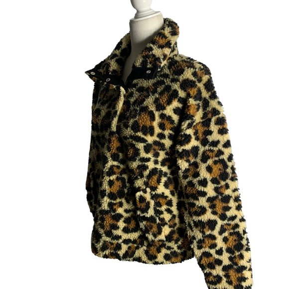 J Crew Vintage Heavy Fleece Sweatshirt XS Leopard Print Snap Collar Flap Pockets - Picture 3 of 6